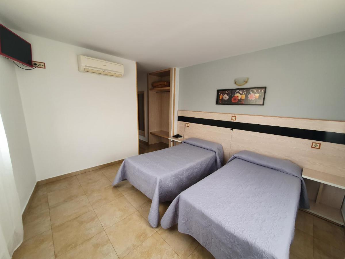 Hostal Fronton Alcobendas Zewnętrze zdjęcie