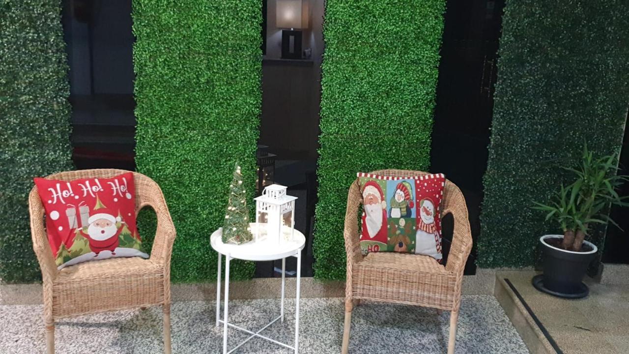 Hostal Fronton Alcobendas Zewnętrze zdjęcie