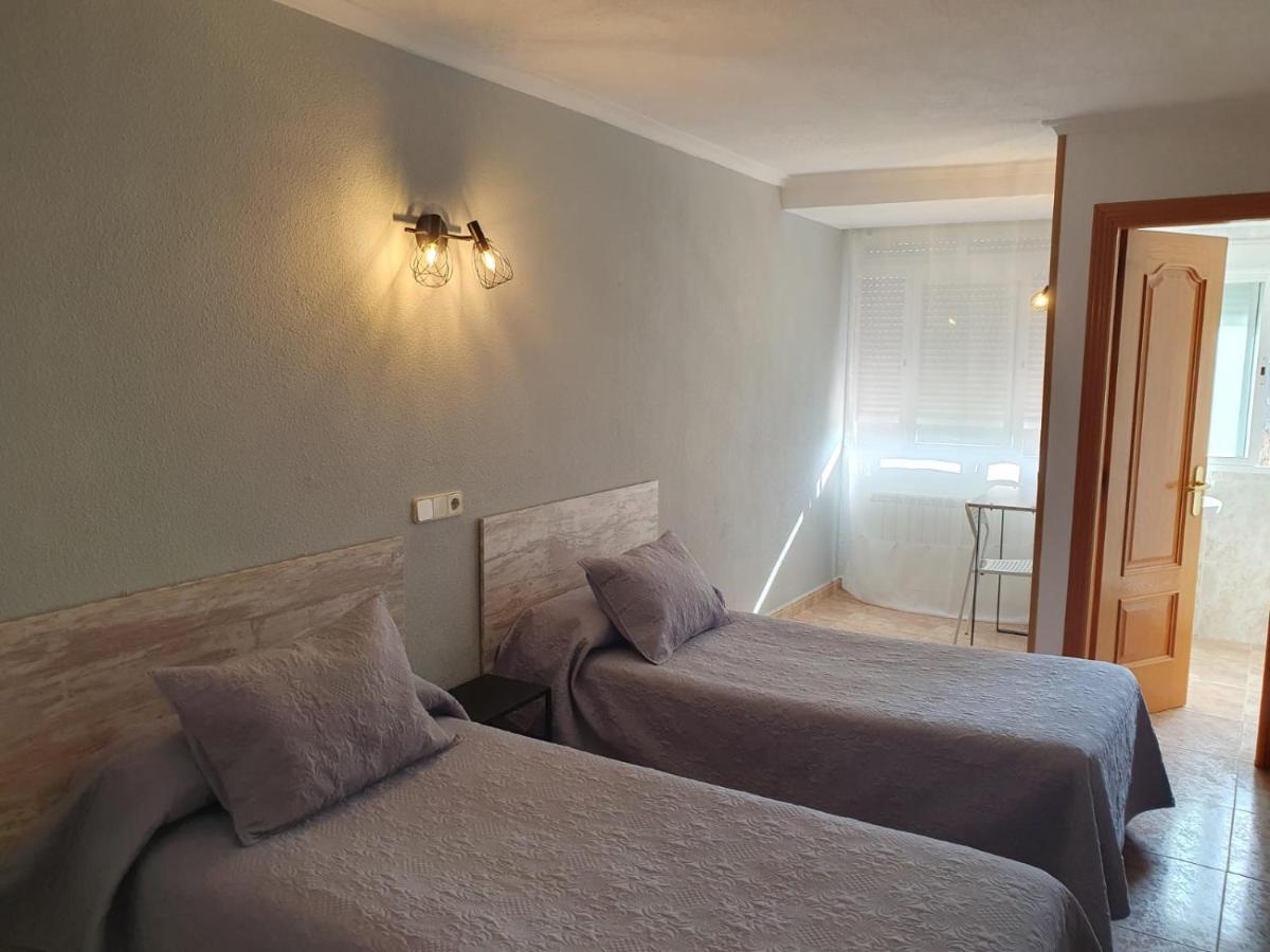 Hostal Fronton Alcobendas Zewnętrze zdjęcie