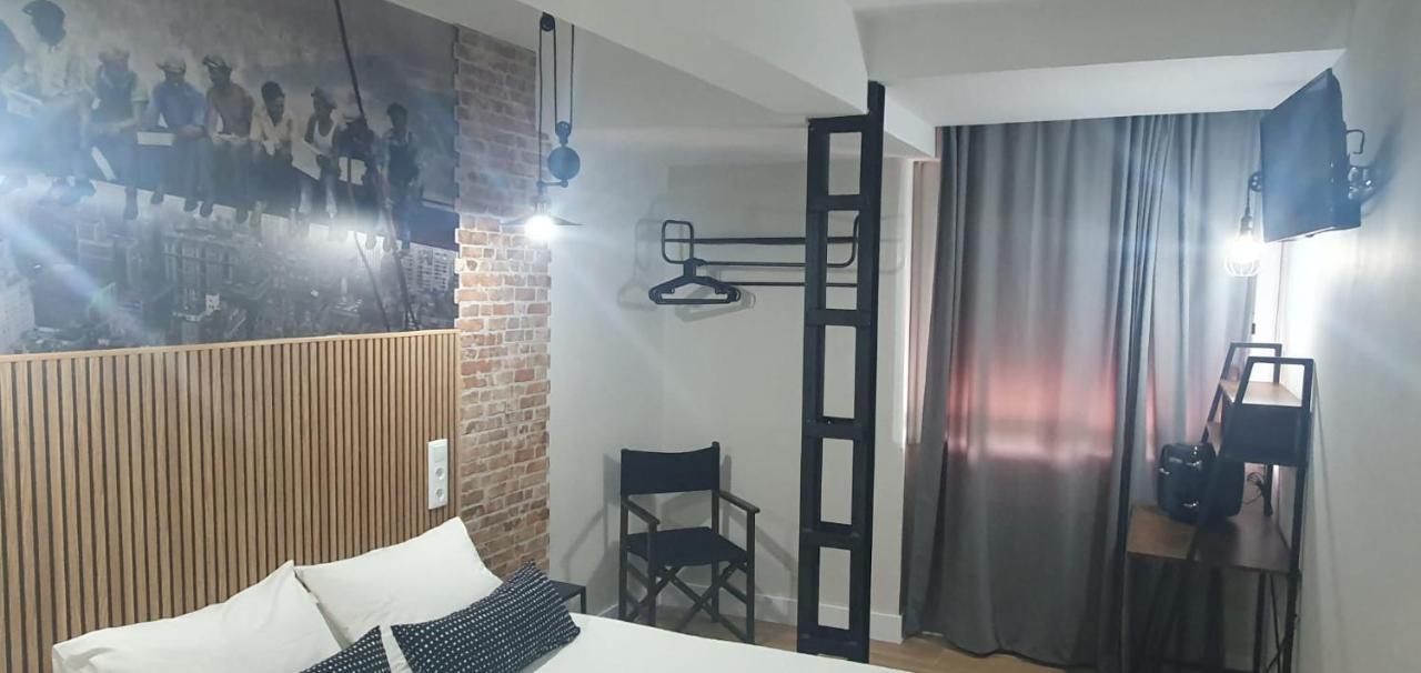 Hostal Fronton Alcobendas Zewnętrze zdjęcie