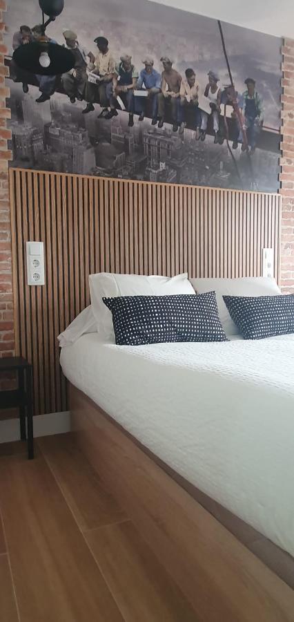 Hostal Fronton Alcobendas Zewnętrze zdjęcie