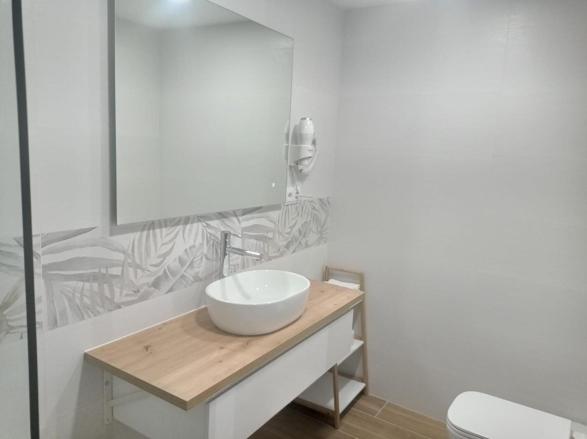 Hostal Fronton Alcobendas Zewnętrze zdjęcie