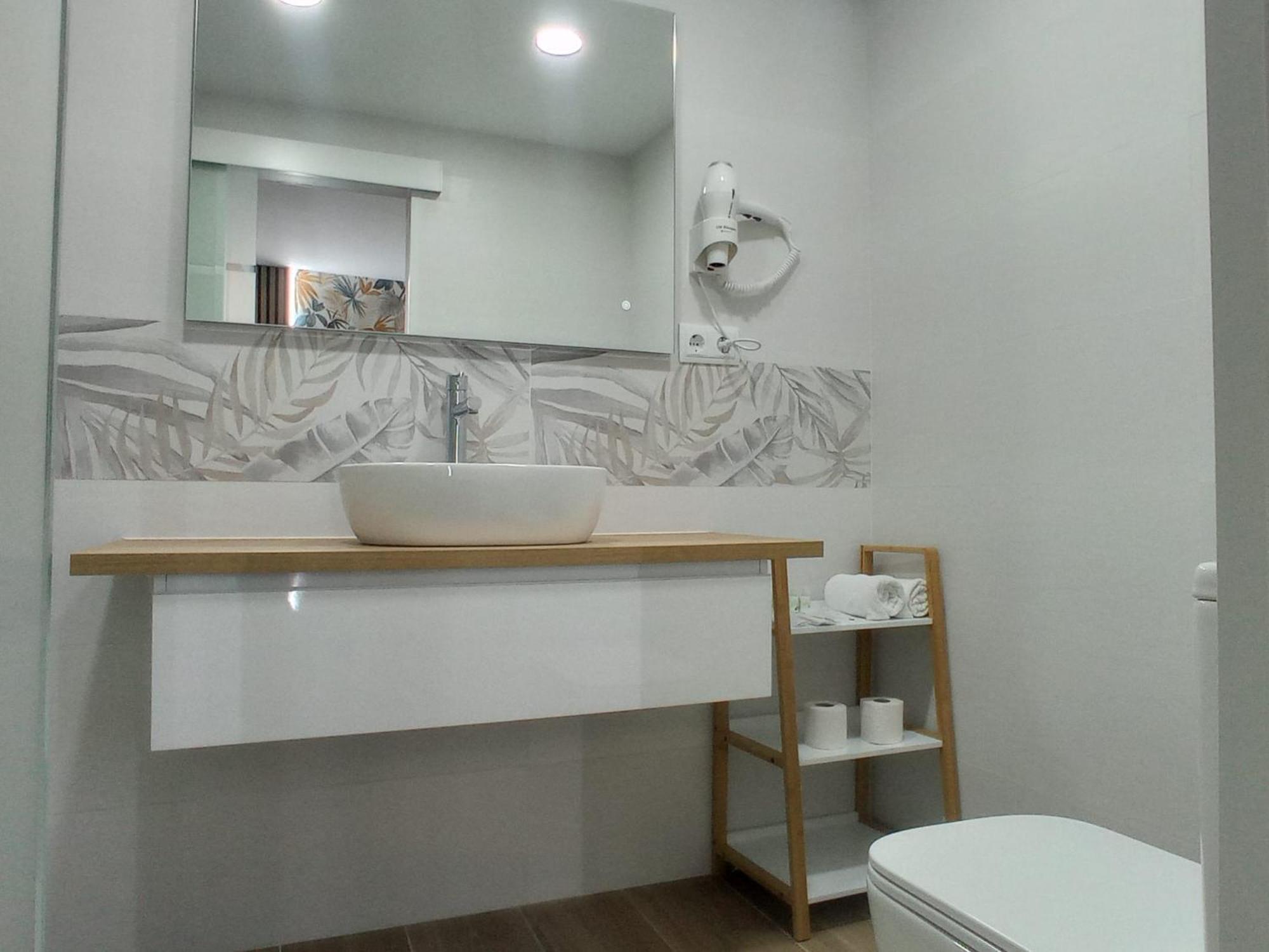 Hostal Fronton Alcobendas Zewnętrze zdjęcie