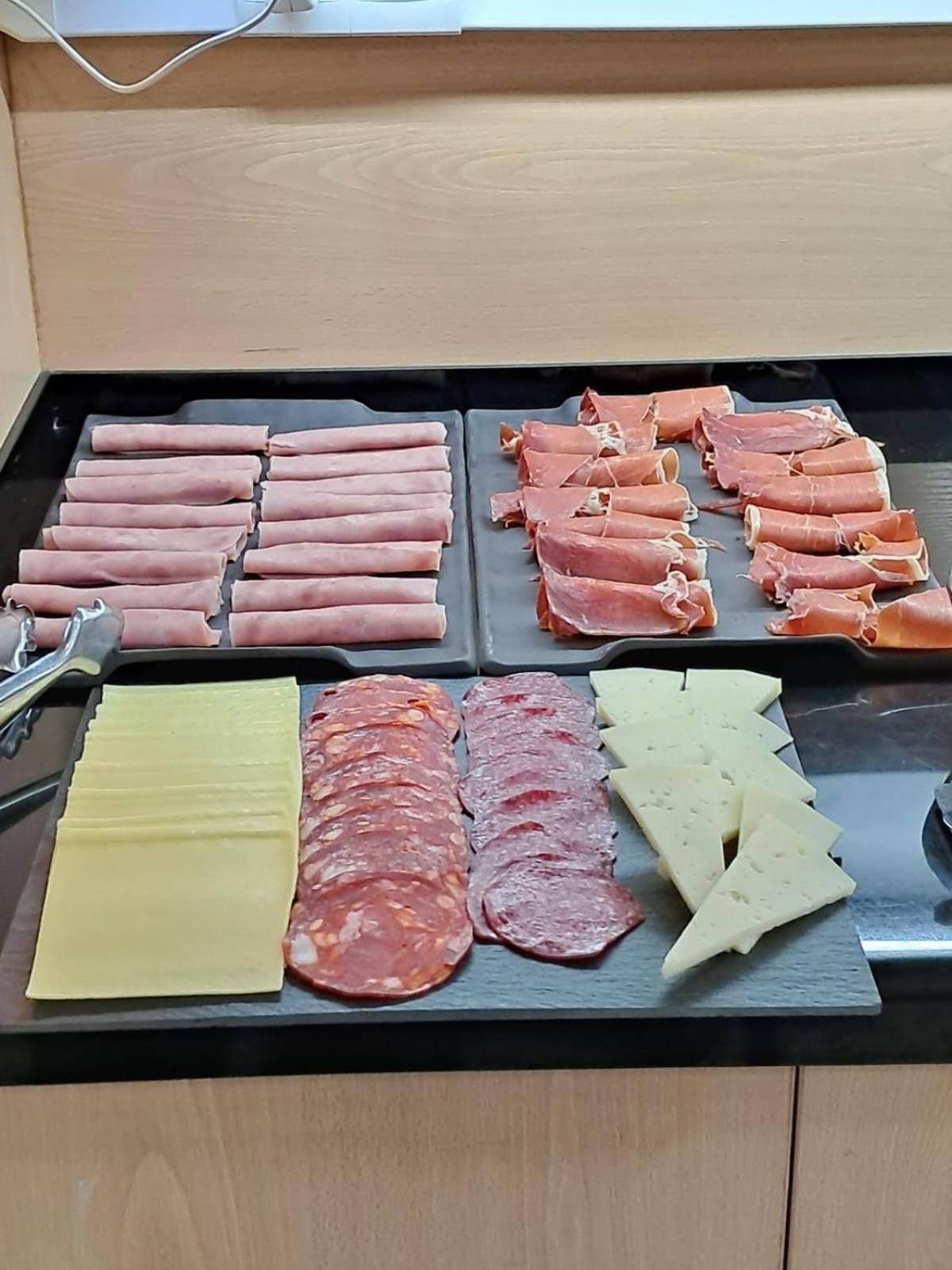 Hostal Fronton Alcobendas Zewnętrze zdjęcie